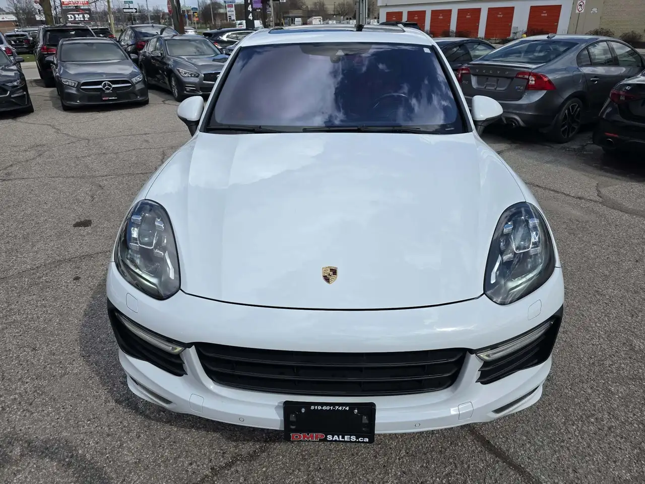 Porsche Cayenne снимка Porsche Cayenne