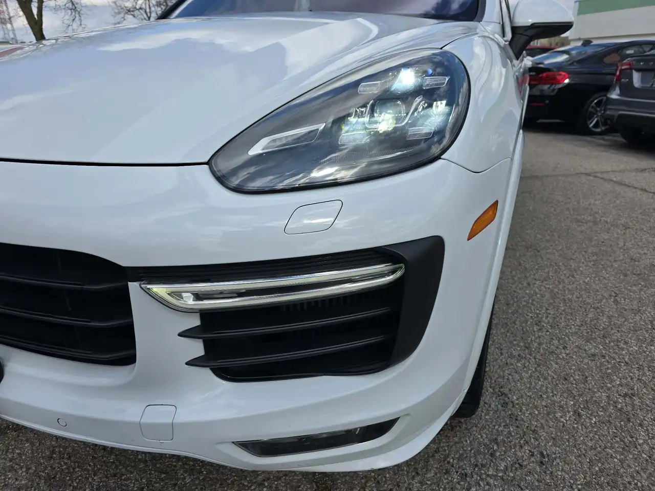 Porsche Cayenne снимка Porsche Cayenne