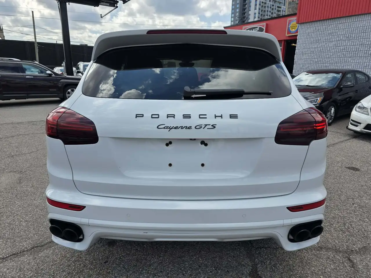 Porsche Cayenne снимка Porsche Cayenne