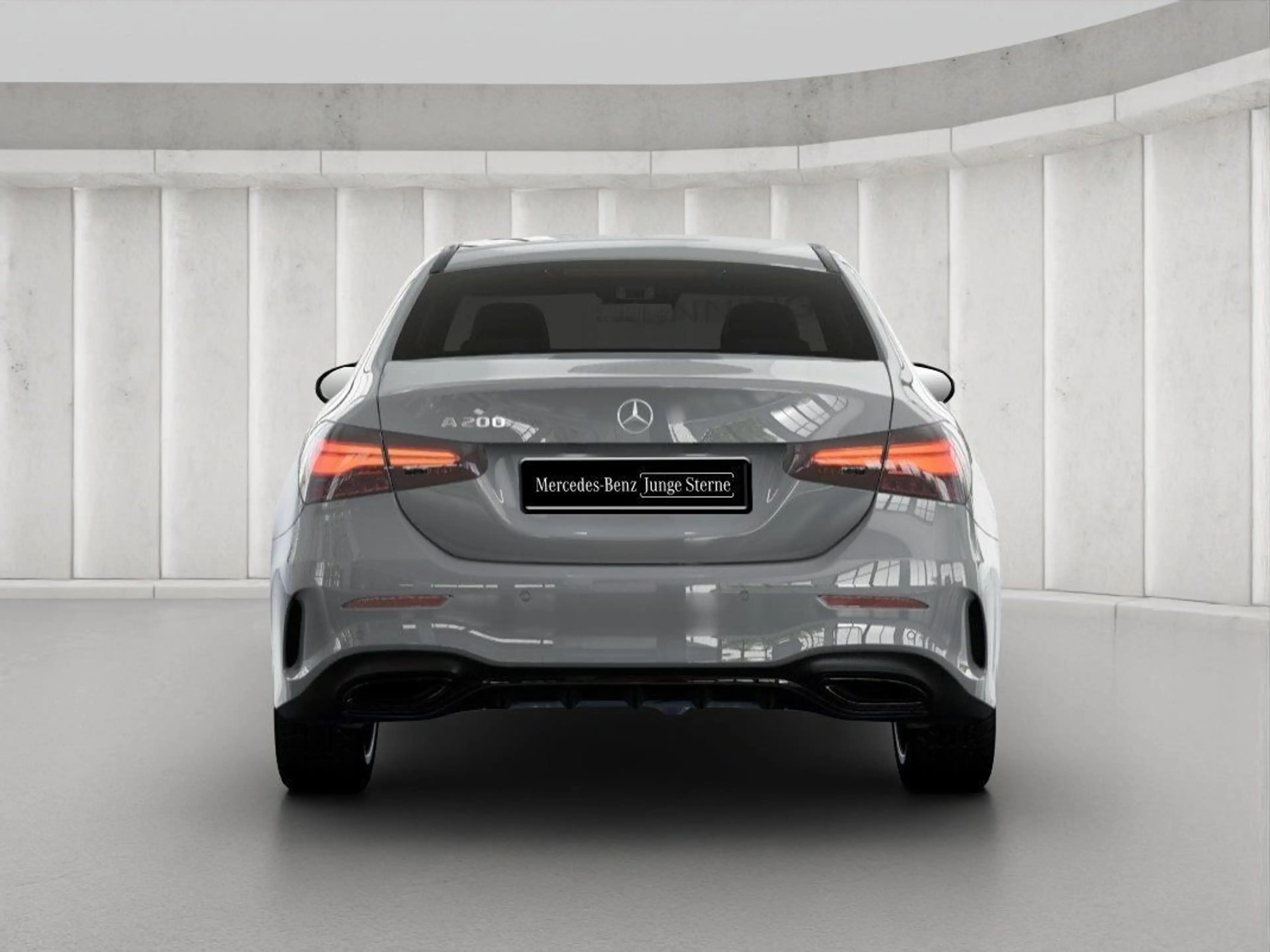 Mercedes-Benz A 200 Limo AMG Premium Special Edition Night Kam — photo 3