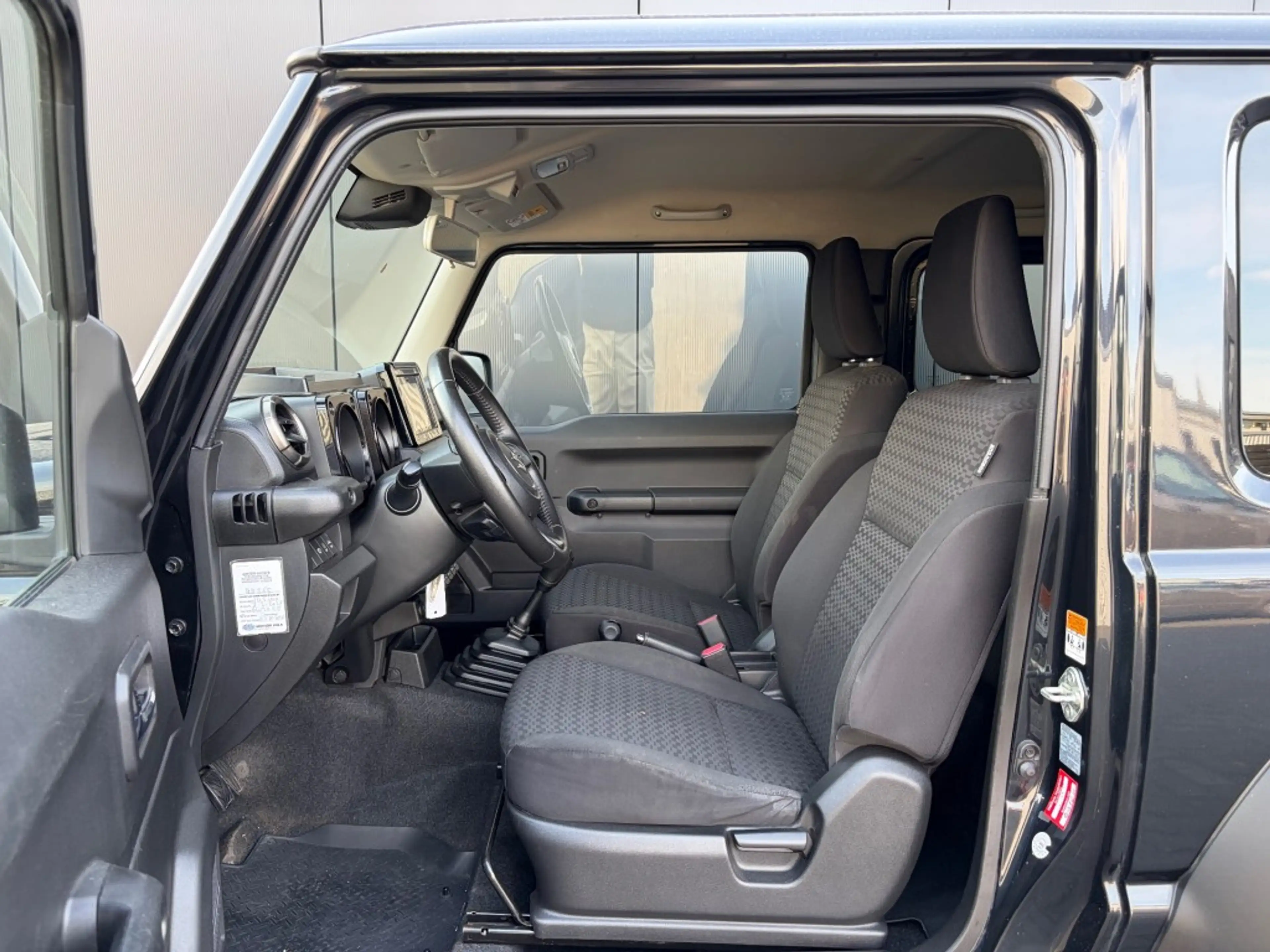 Suzuki Jimny 1.5 AllGrip Navi Cruise ECC — photo 16