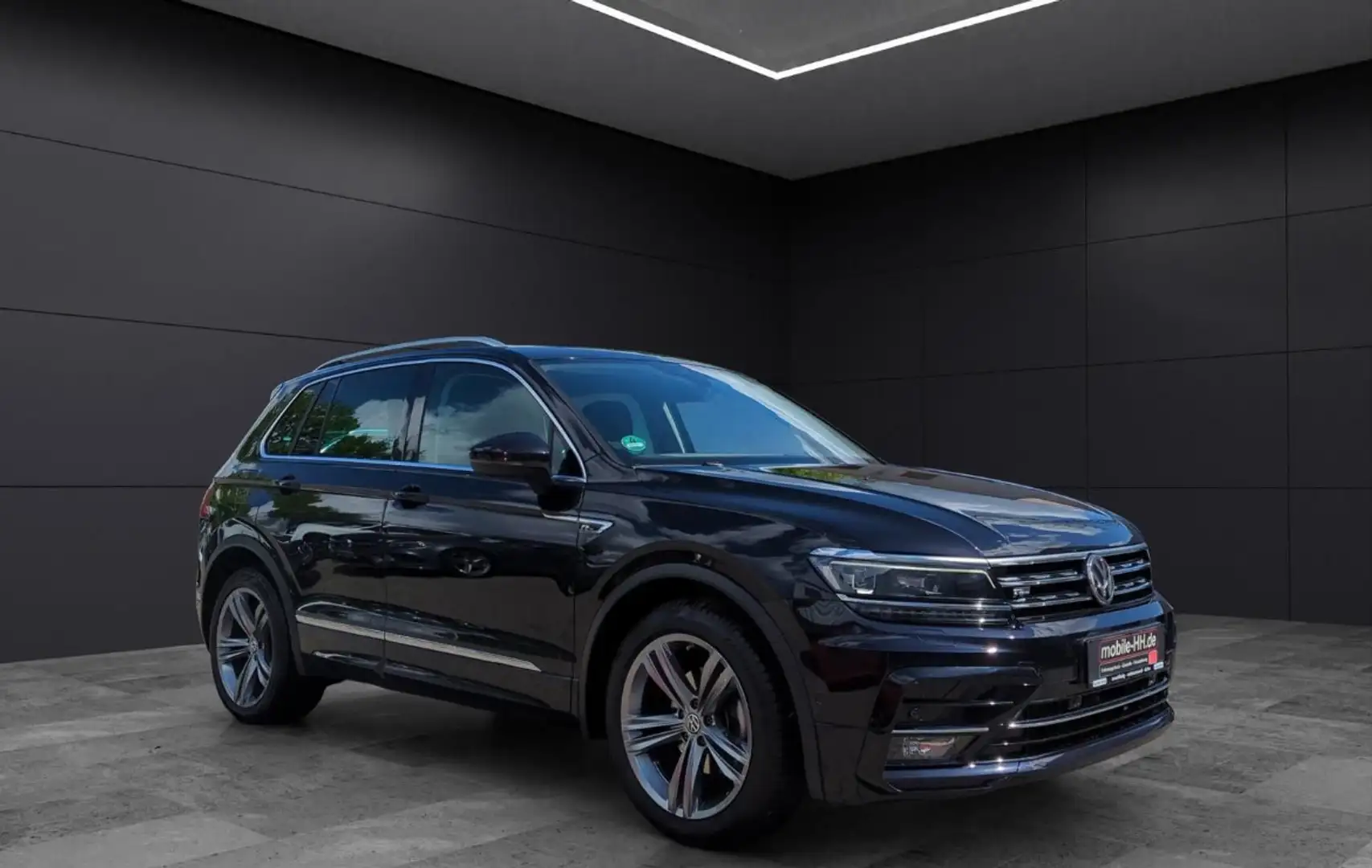 Volkswagen Tiguan 2.0 tdi R-Line Pack 150cv dsg TETTO AP Nero - 1