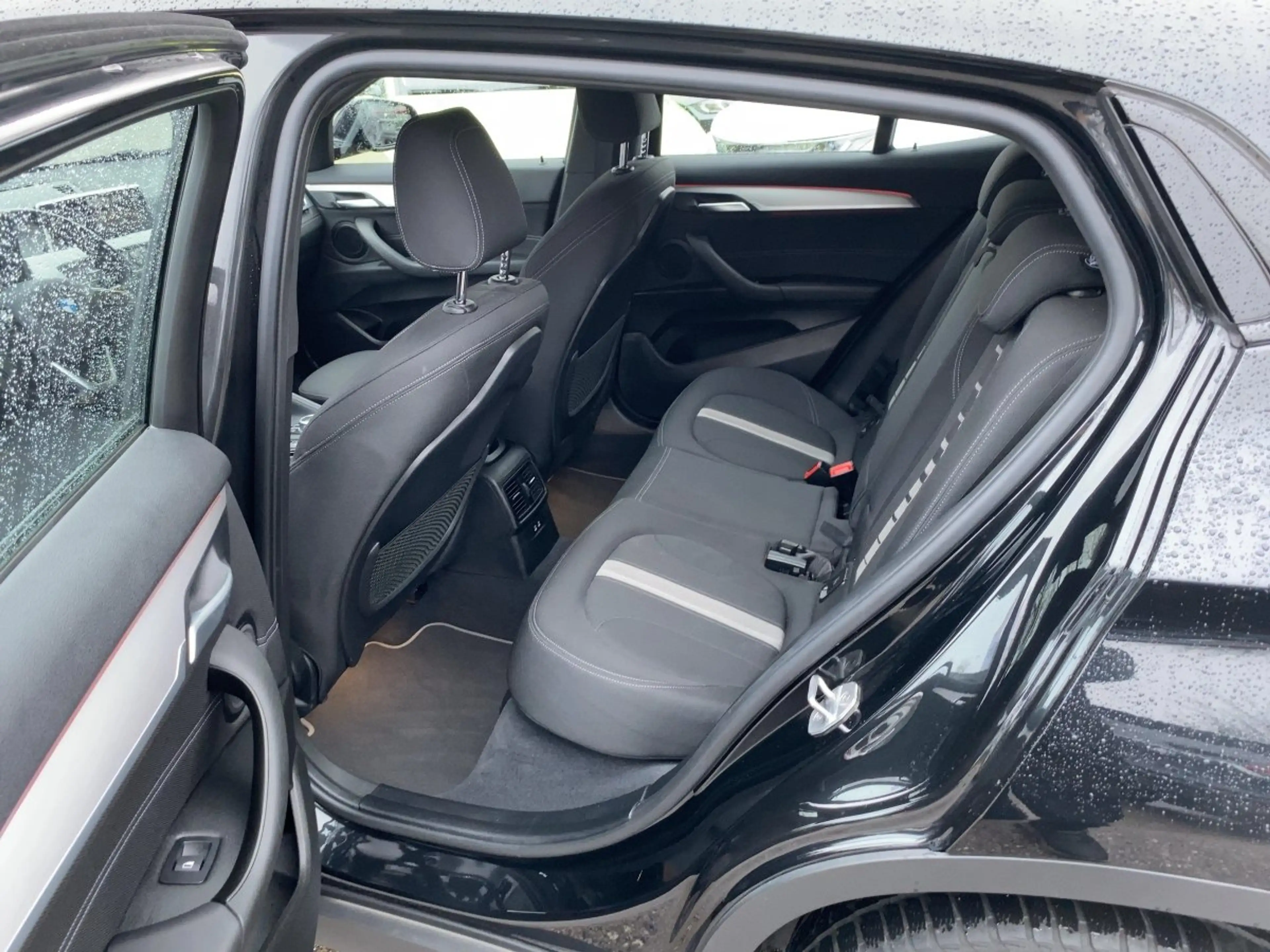 BMW X2 xDrive 18d Advantage Plus Top gewartet — photo 13