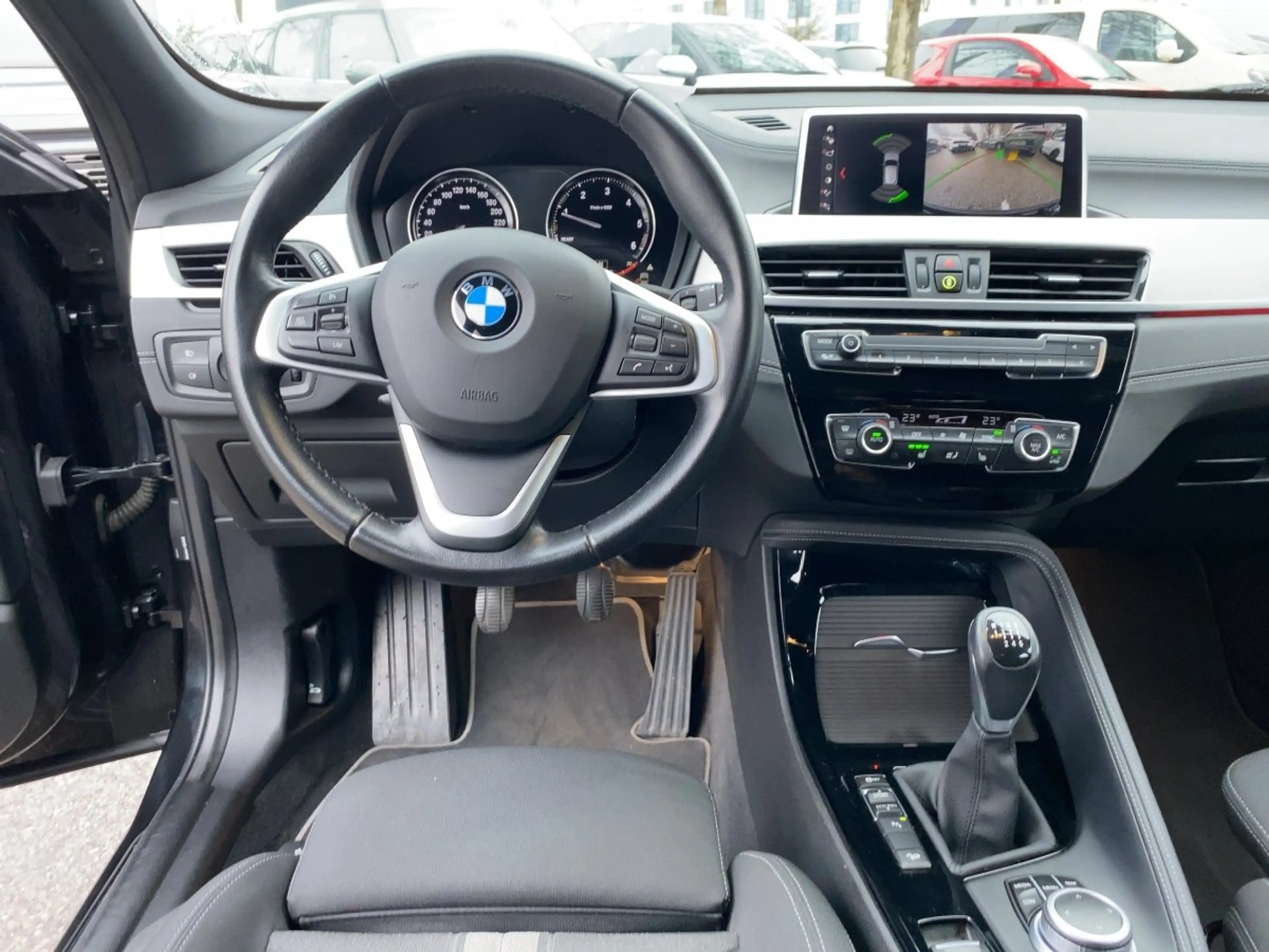 BMW X2 xDrive 18d Advantage Plus Top gewartet — photo 14