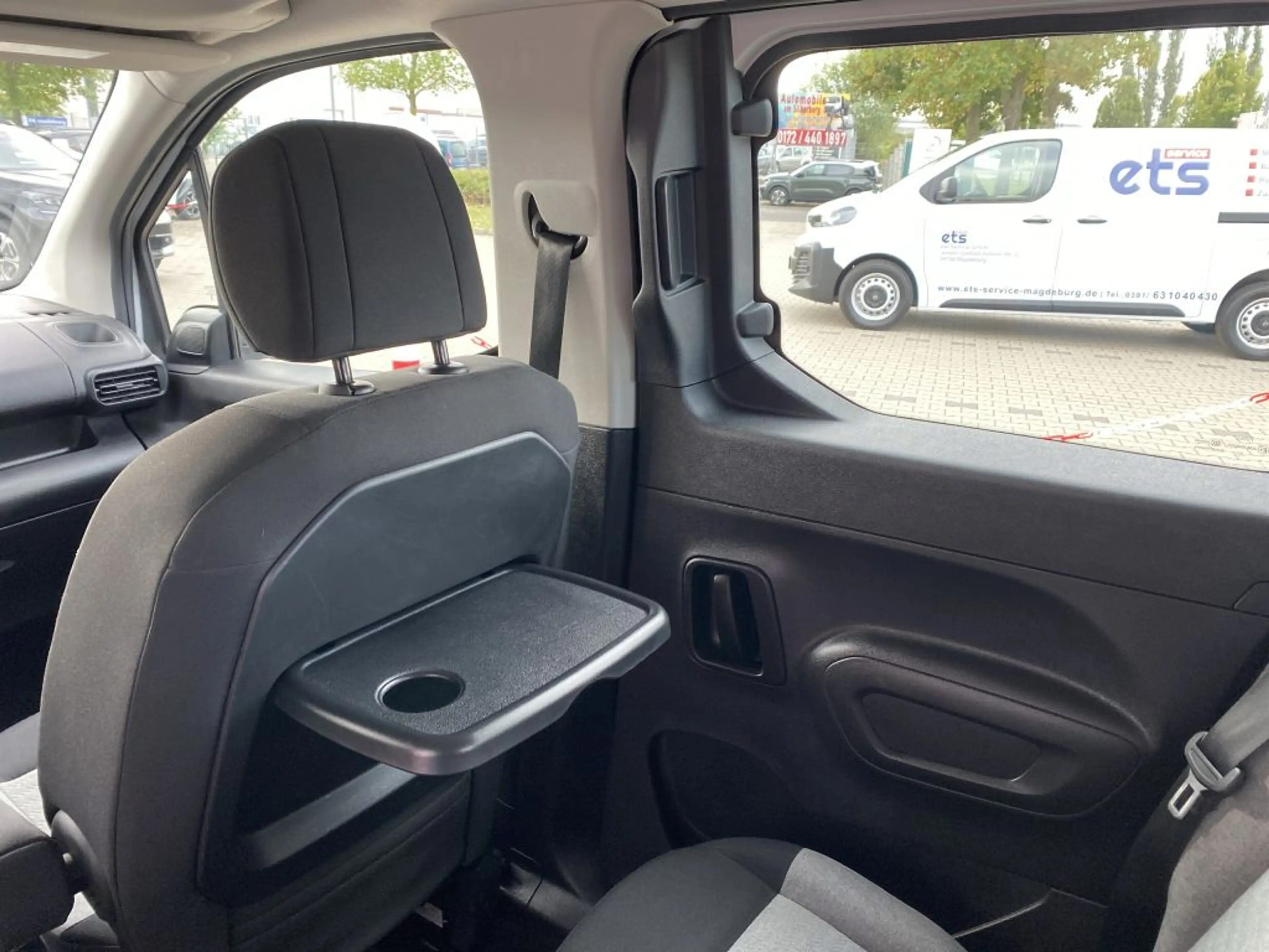 Citroen Berlingo M PureTech 110 FEEL *Keyless*PDC*8 Zoll*Klimautom* — photo 12