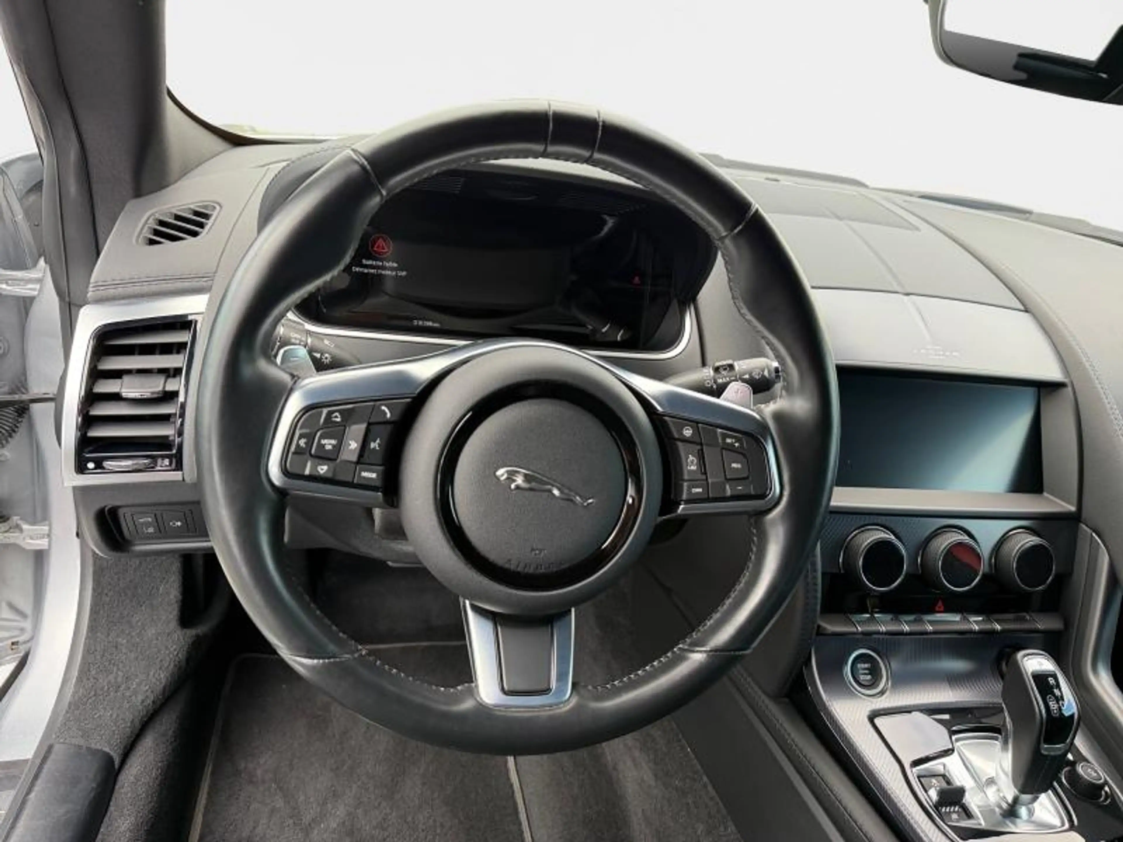 Jaguar F-Type cabrio R-Dynamic P300 — photo 12