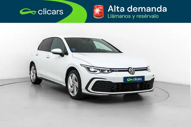 Volkswagen Golf view 3