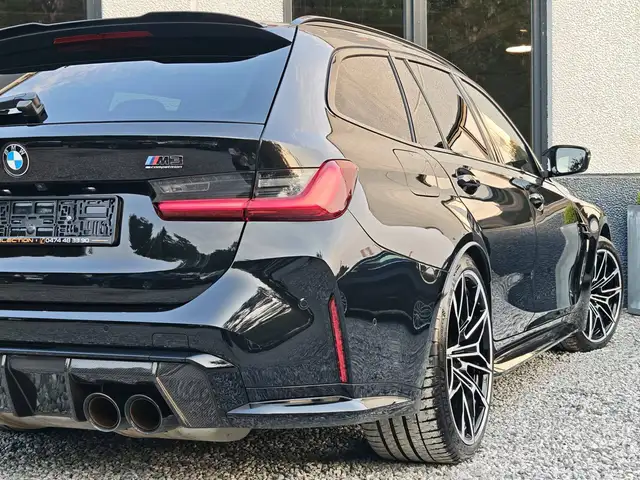 BMW M3 view 9