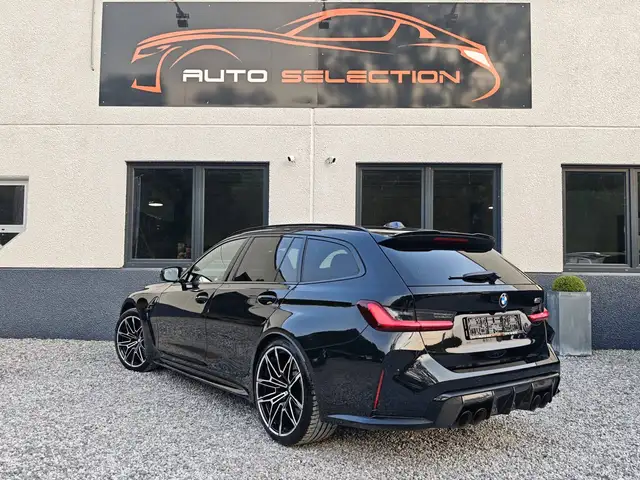 BMW M3 view 5