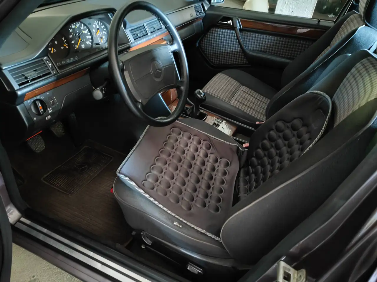 Mercedes-Benz E 250 Sportline, foto 8
