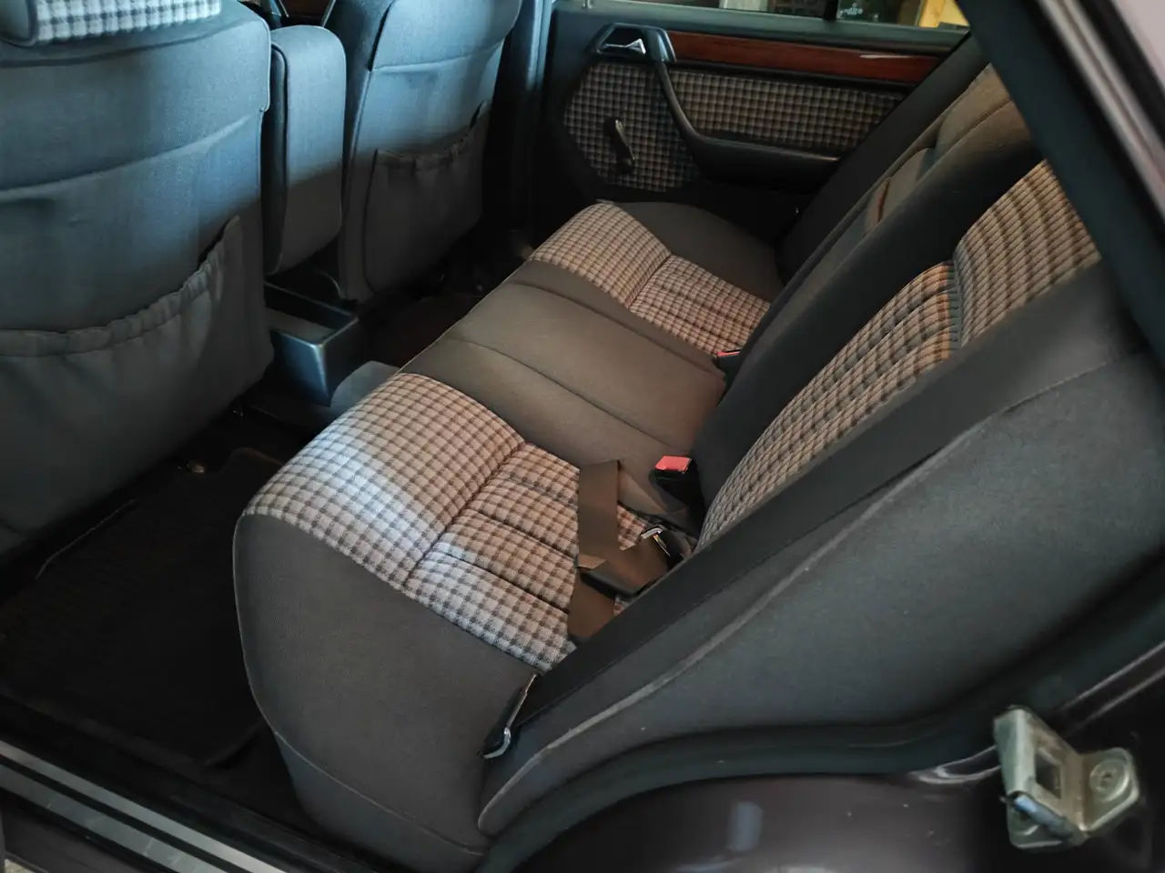 Mercedes-Benz E 250 Sportline, foto 10