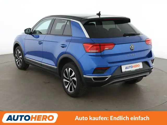Volkswagen T-Roc view 4