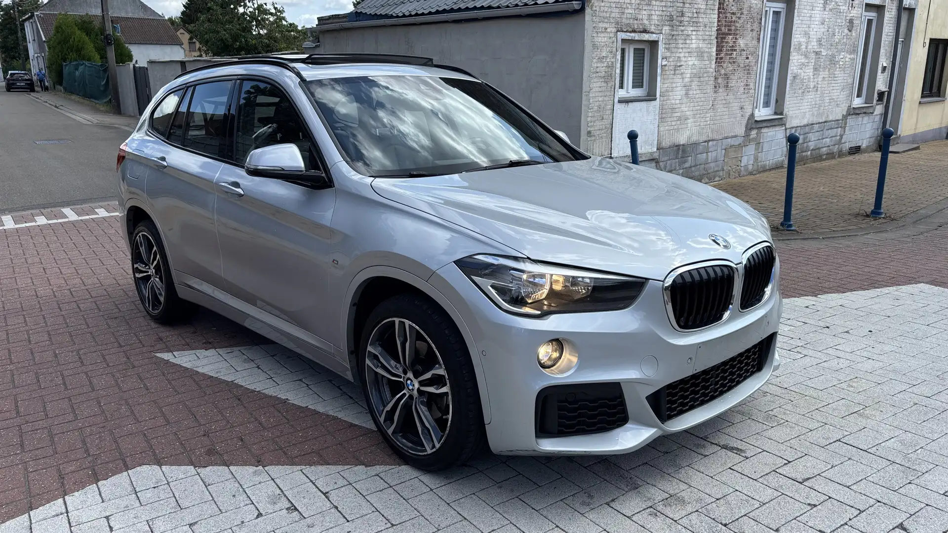 BMW X1 X1 Pack M sDrive Export/Marchand Gris - 1