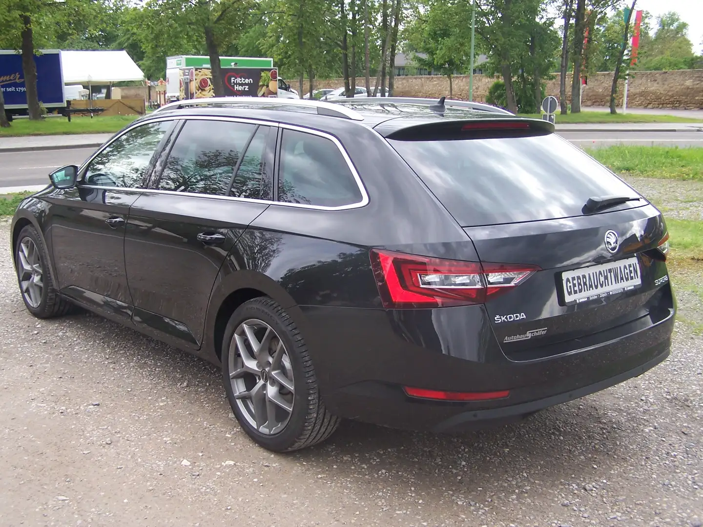 Skoda Superb Combi Style 1.8 TSI DSG Schwarz - 2