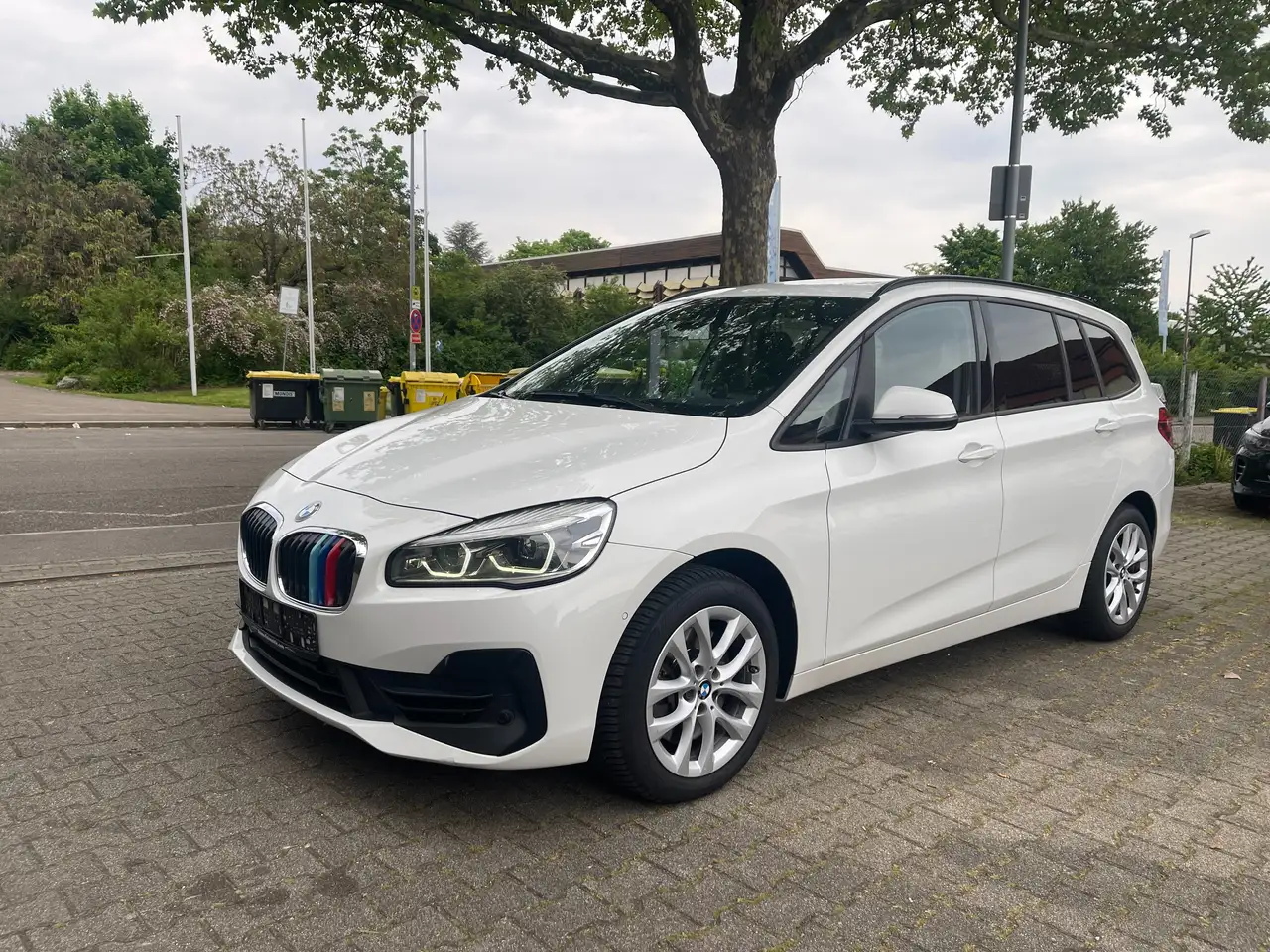 BMW 218