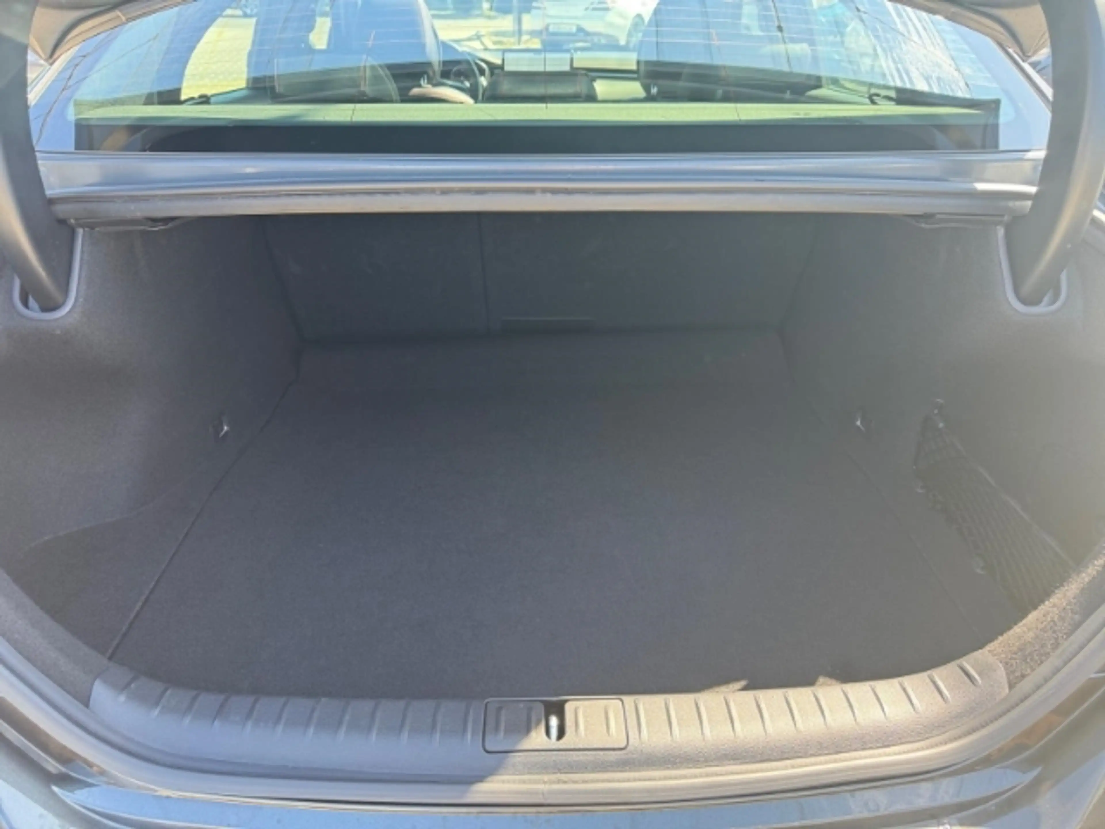 Genesis G70 Sedan 2.2D RWD Sport Sportpaket AD El. Panodach Na — photo 12