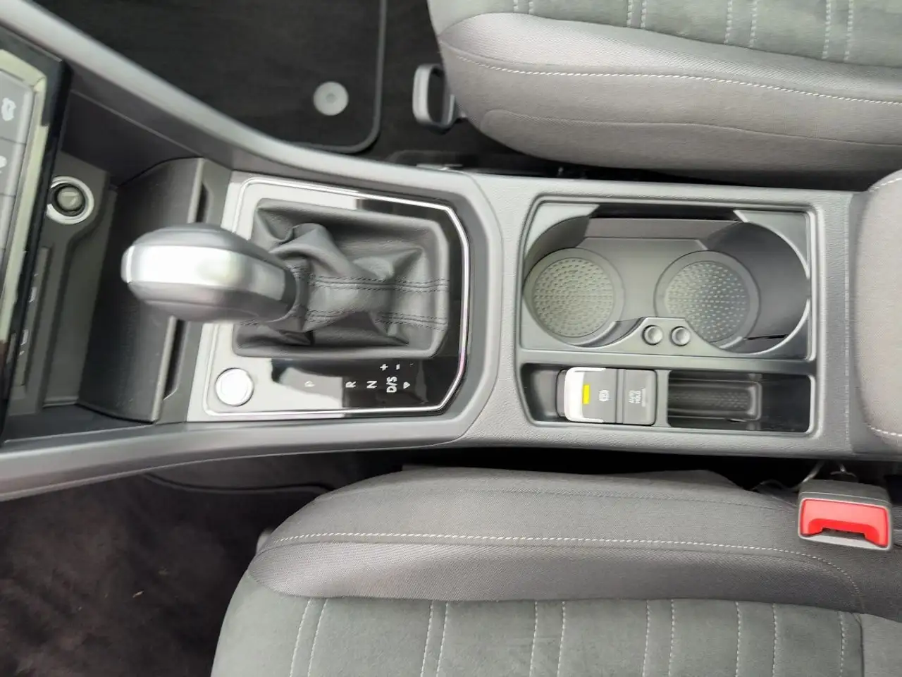 Volkswagen Touran 2.0 TDI DSG Highline 7-Sitze ab 2,49% AHK, миниатюра 17