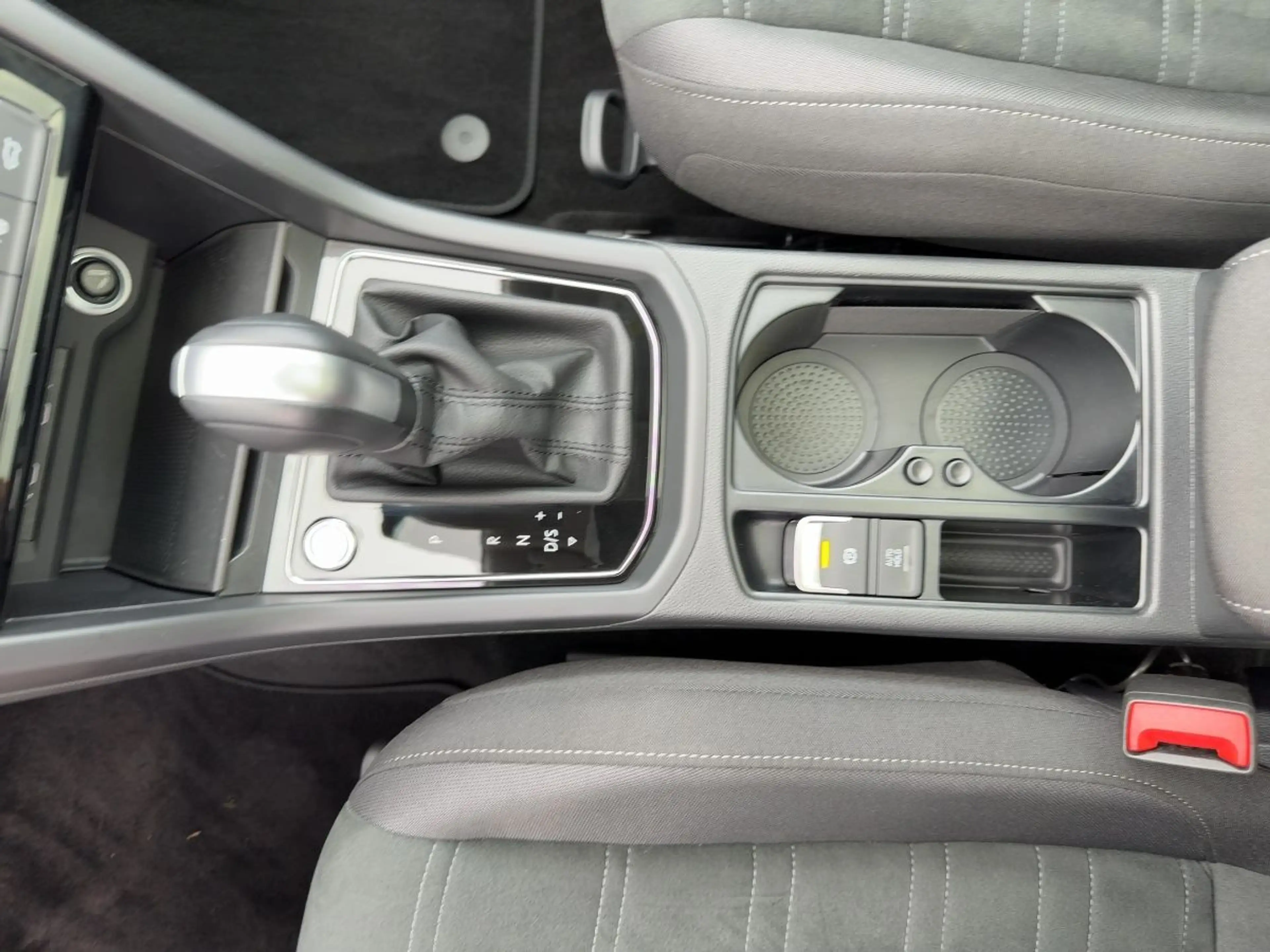Volkswagen Touran 2.0 TDI DSG Highline 7-Sitze ab 2,49% AHK — photo 17
