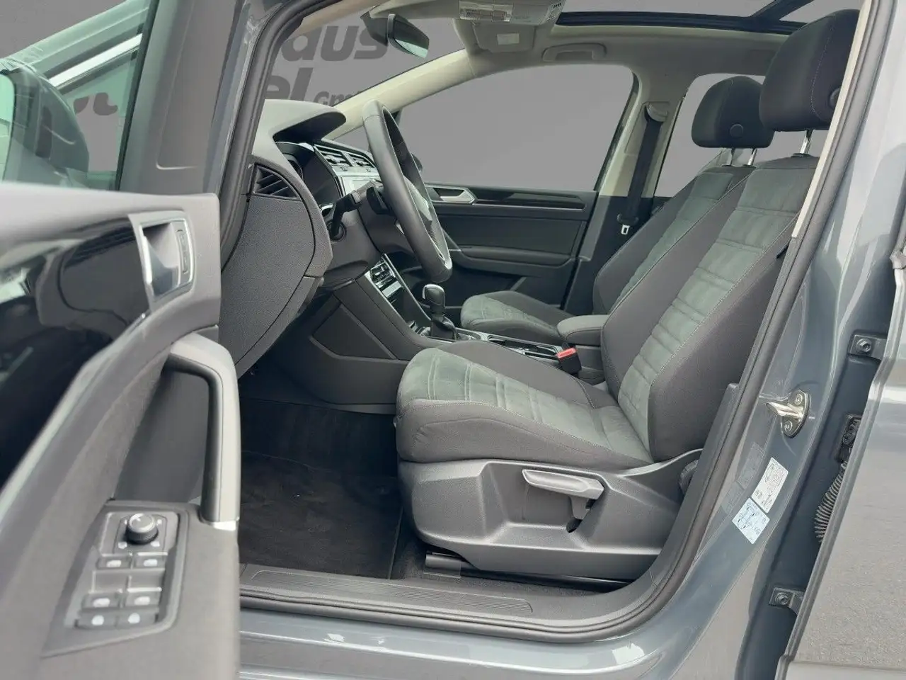 Volkswagen Touran 2.0 TDI DSG Highline 7-Sitze ab 2,49% AHK, миниатюра 10