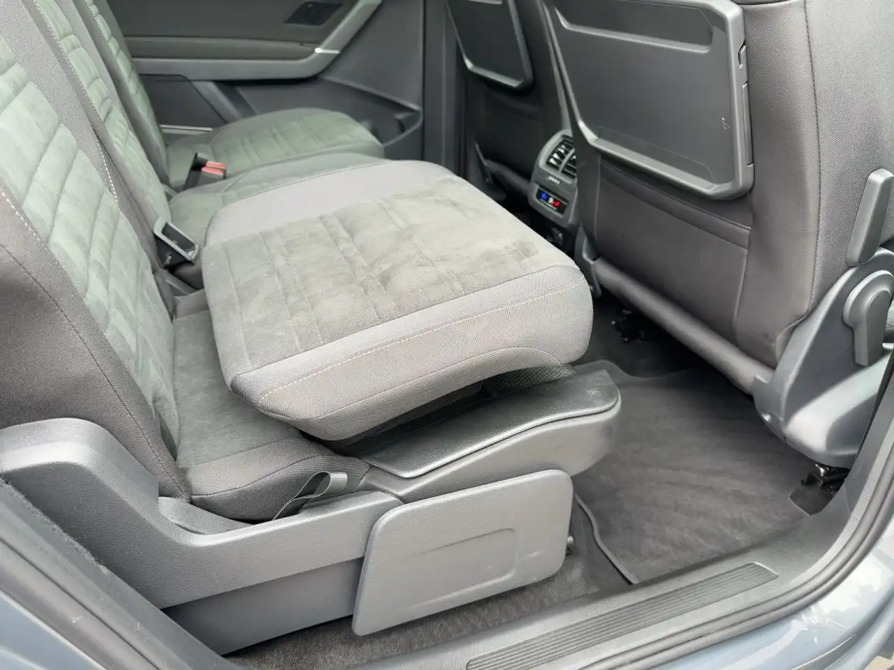 Volkswagen Touran 2.0 TDI DSG Highline 7-Sitze ab 2,49% AHK, миниатюра 22