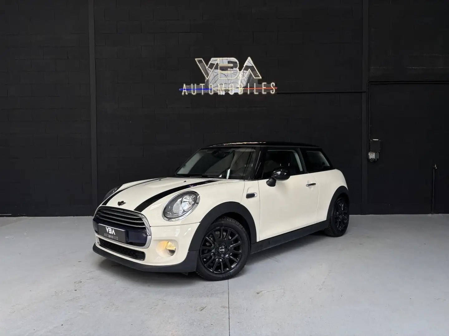 MINI One (4) Cooper 136 ch Blanc - 1