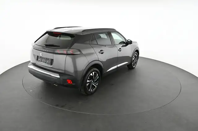 Peugeot 2008 view 2