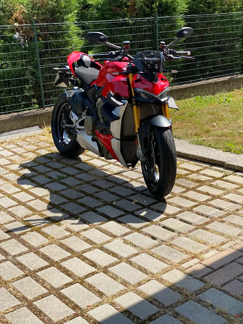 Ducati Streetfighter V4S - 1