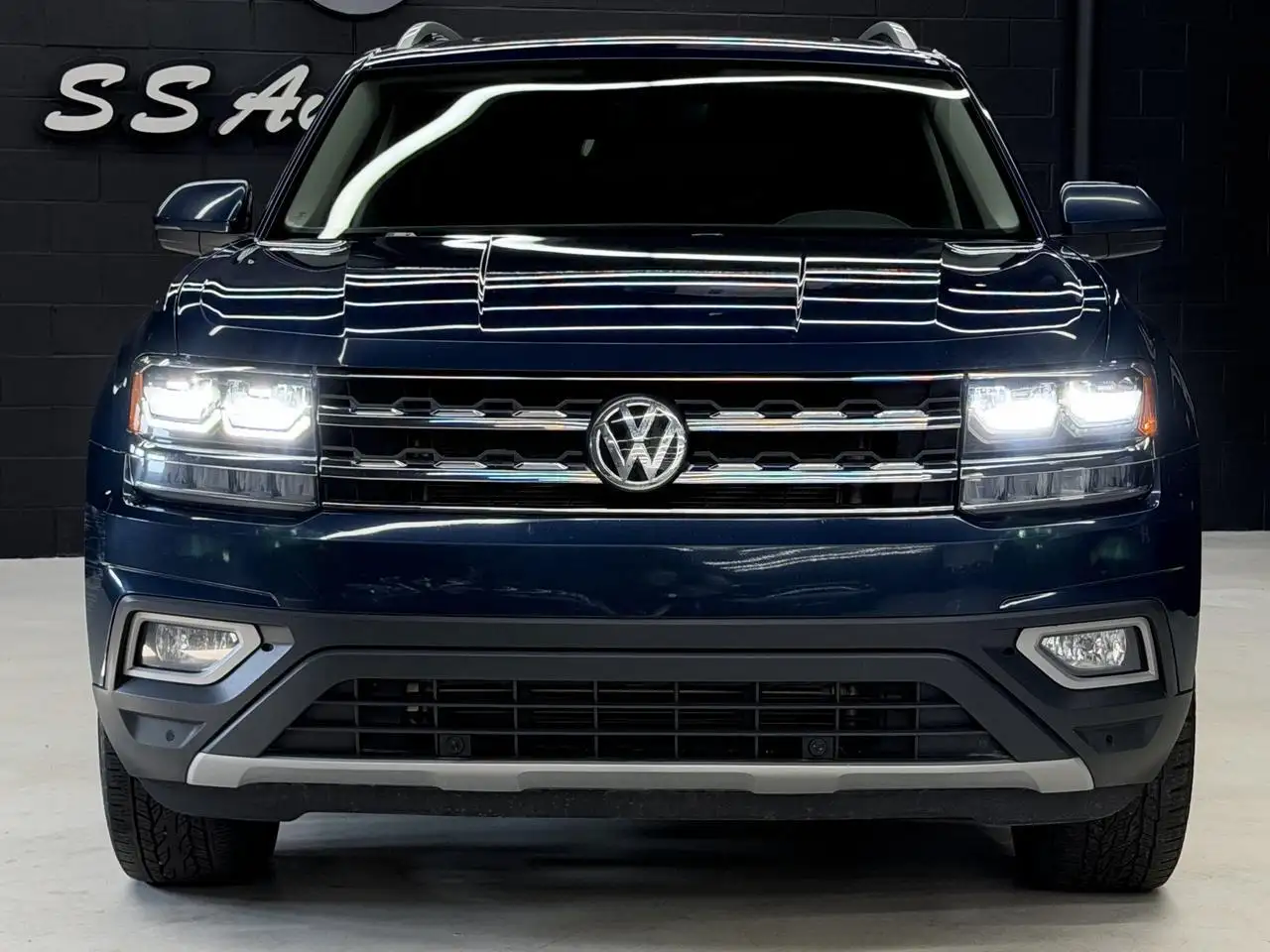 Volkswagen Atlas снимка Volkswagen Atlas
