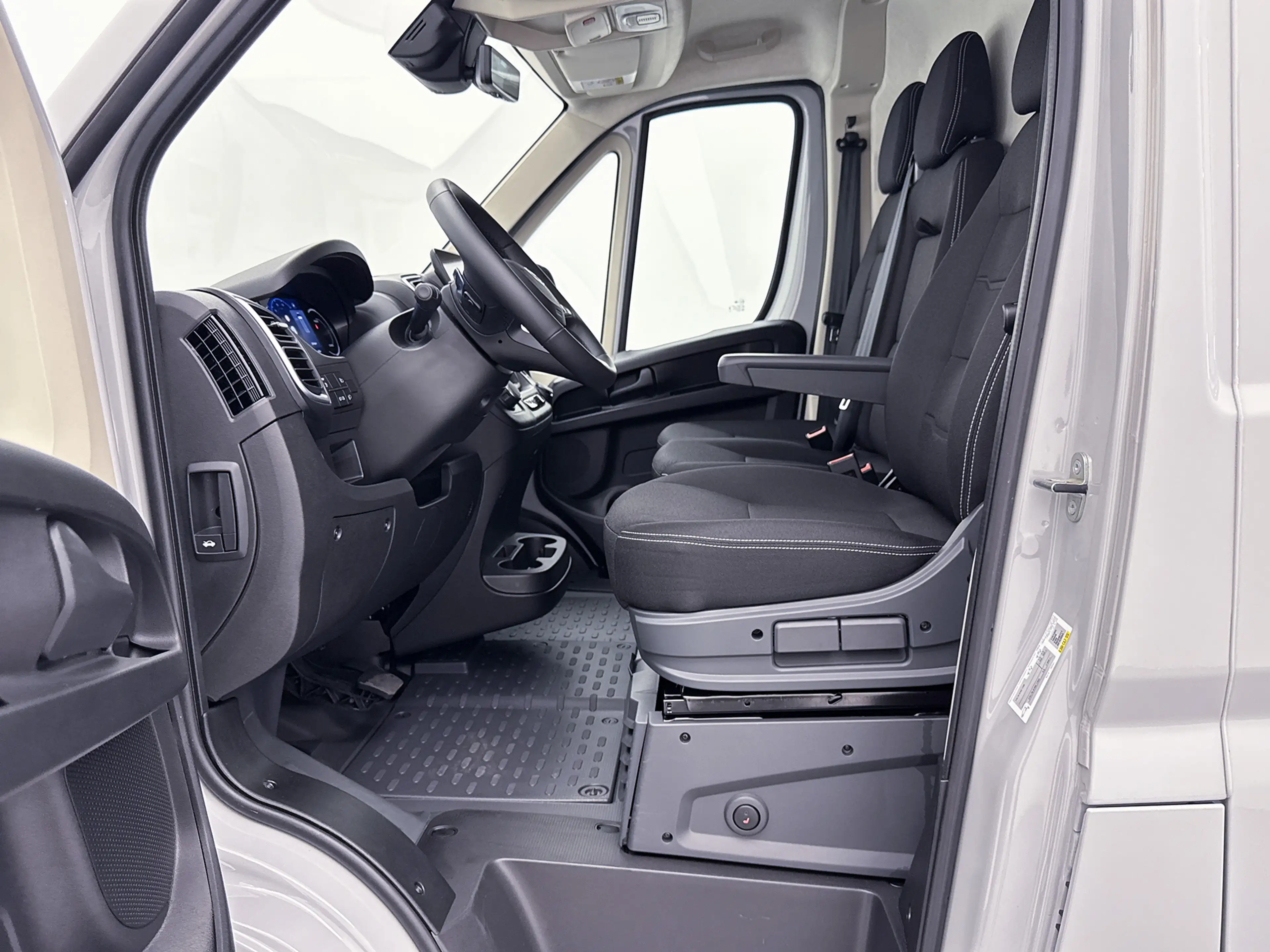 Toyota Proace Max Elec 3.5t L3H2 Challenger Heavy 110 kWh Navigatie — photo 17