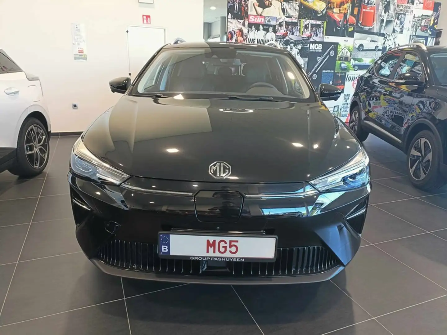 MG MG5 LUXURY 0 Schwarz - 2