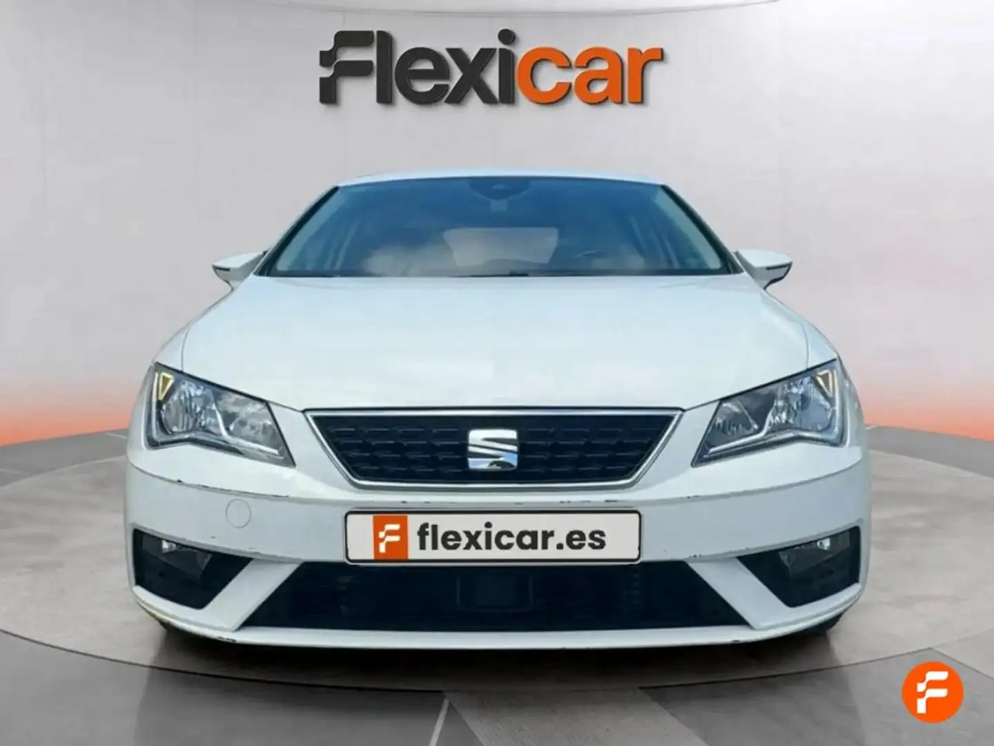 SEAT Leon 1.6 TDI 85kW S&S Style Visio Ed Nav Amarillo - 2