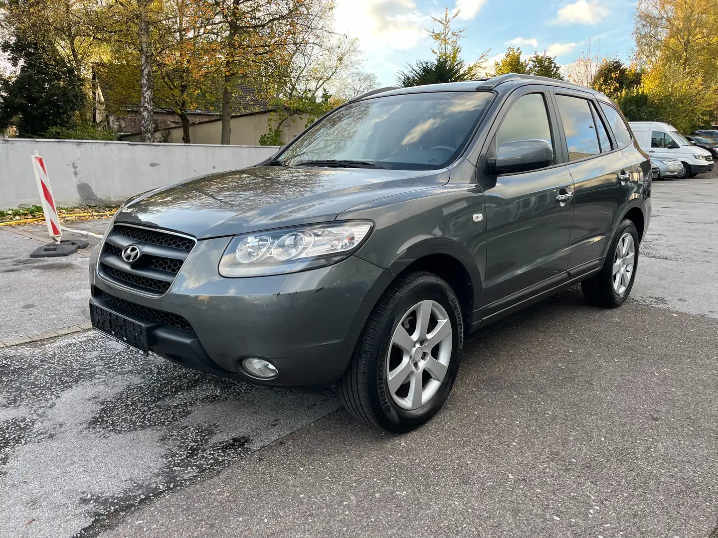 Hyundai SANTA FE 2.2 CRDi GLS (2WD) Grau - 1