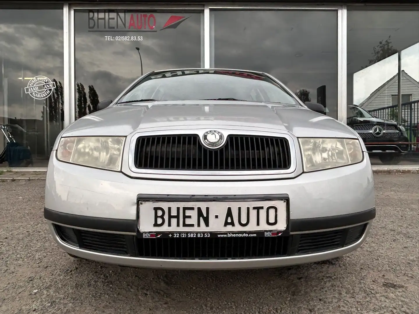 Skoda Fabia 1.4i Classic /RADIO/BLUETHOOTH/PROPRE Gris - 2
