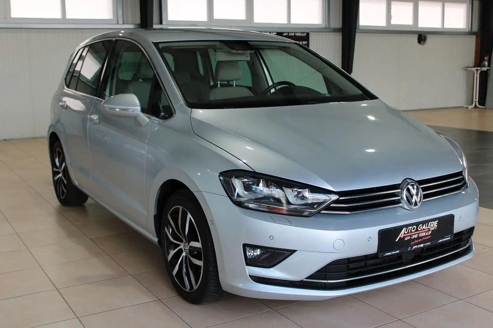 Volkswagen Golf Sportsvan VII Highline AUTOMATIK*Tüv NEU* Plateado - 1