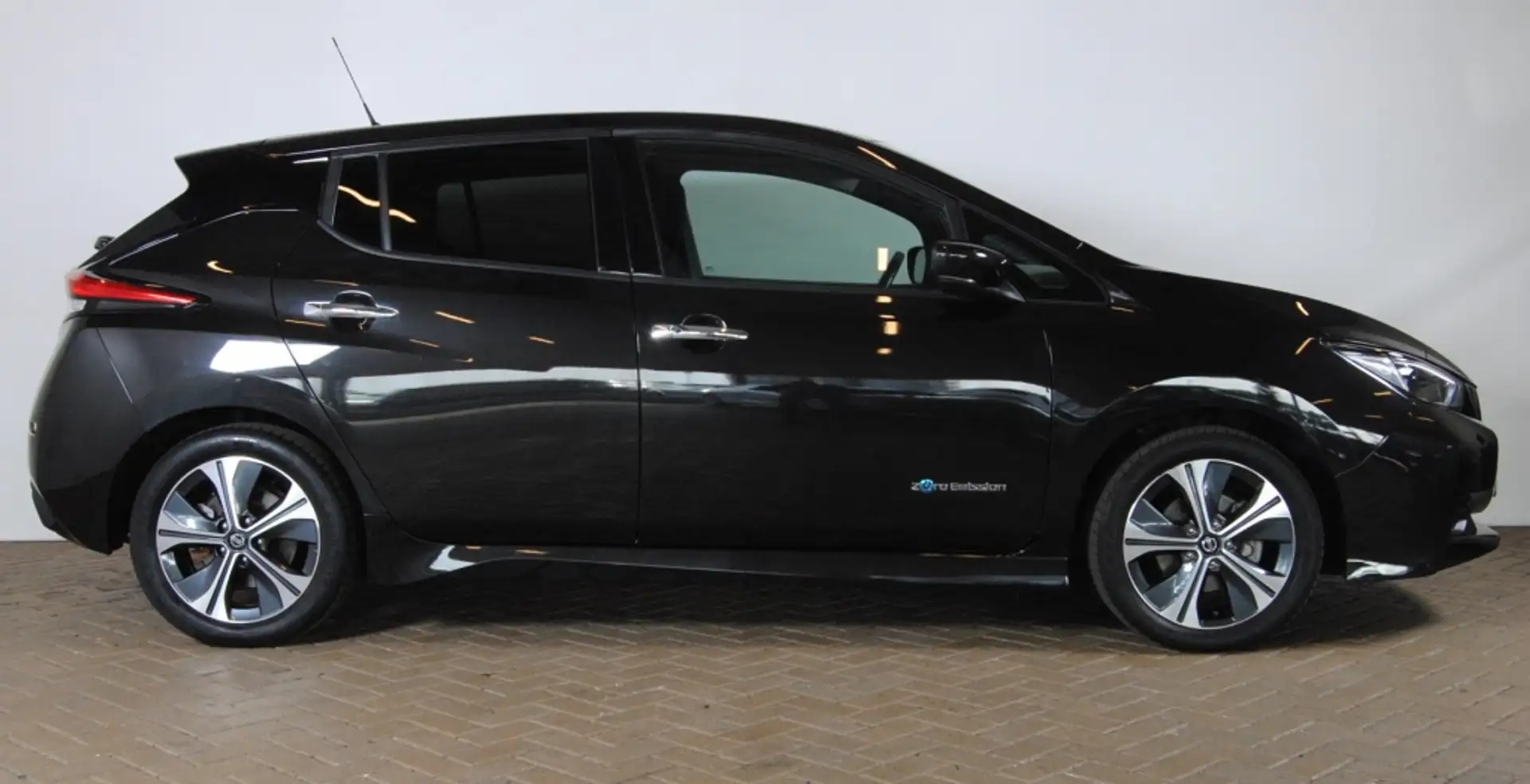 Nissan Leaf 2.ZERO EDITION 40kWh\\ APPLE CARPLAY! Negro - 2