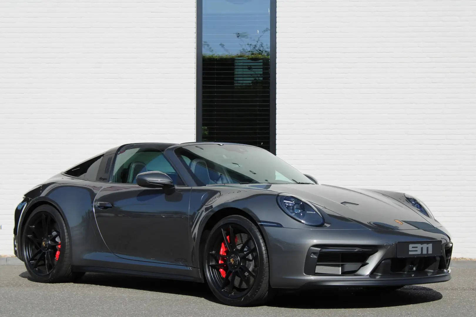Porsche 992 3.0 Targa / 4 GTS / SportDesign / Bose / Volleder Grigio - 1