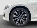 BMW 330 e xDrive iPerformance Sport Line SpurAss Navi RFK Weiß - thumbnail 16