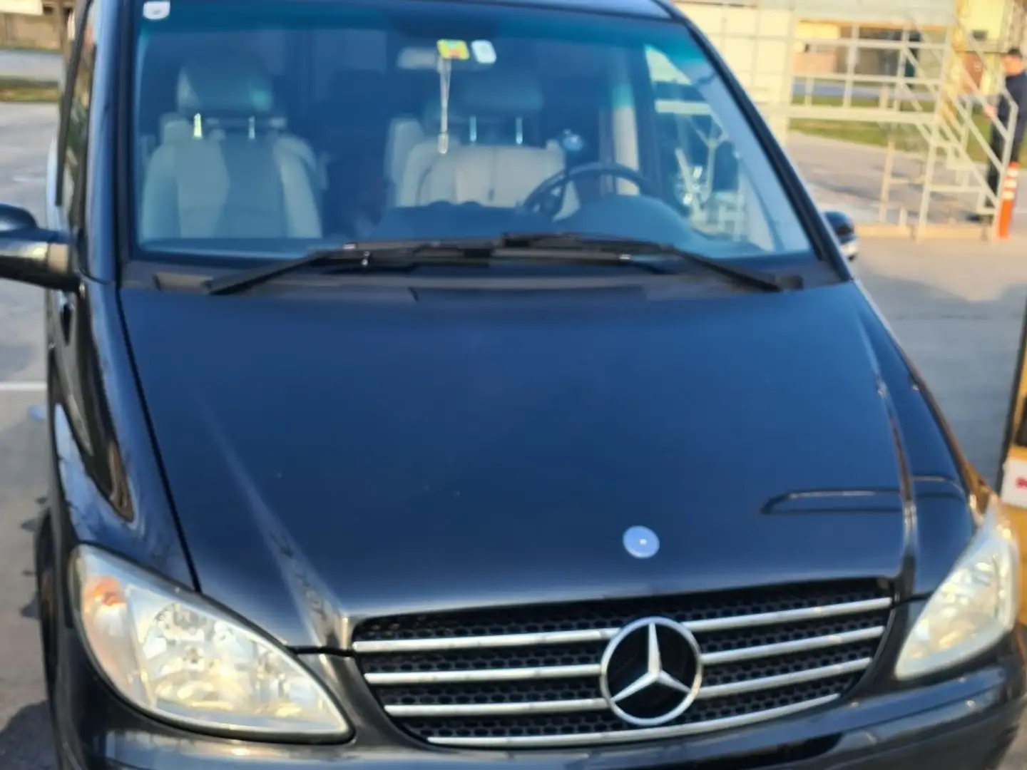 Mercedes-Benz Viano Ambiente lang 2,2 CDI Schwarz - 1