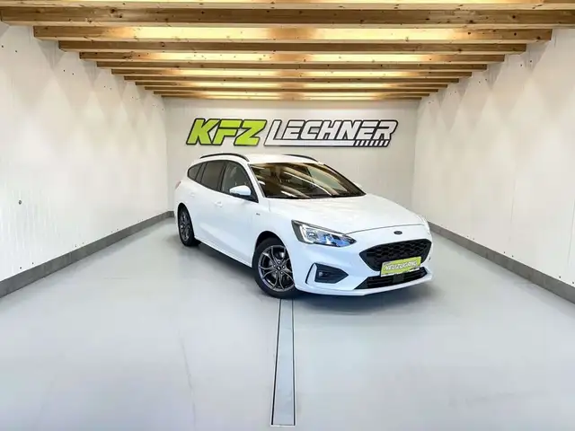 Ford Focus Turnier 1,5 EcoBl. ''ST-Line'' W-PAKET*NAVI