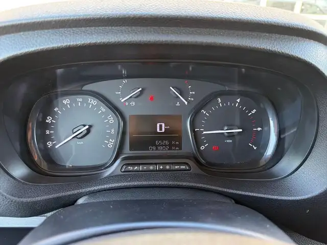 Peugeot Expert view 8