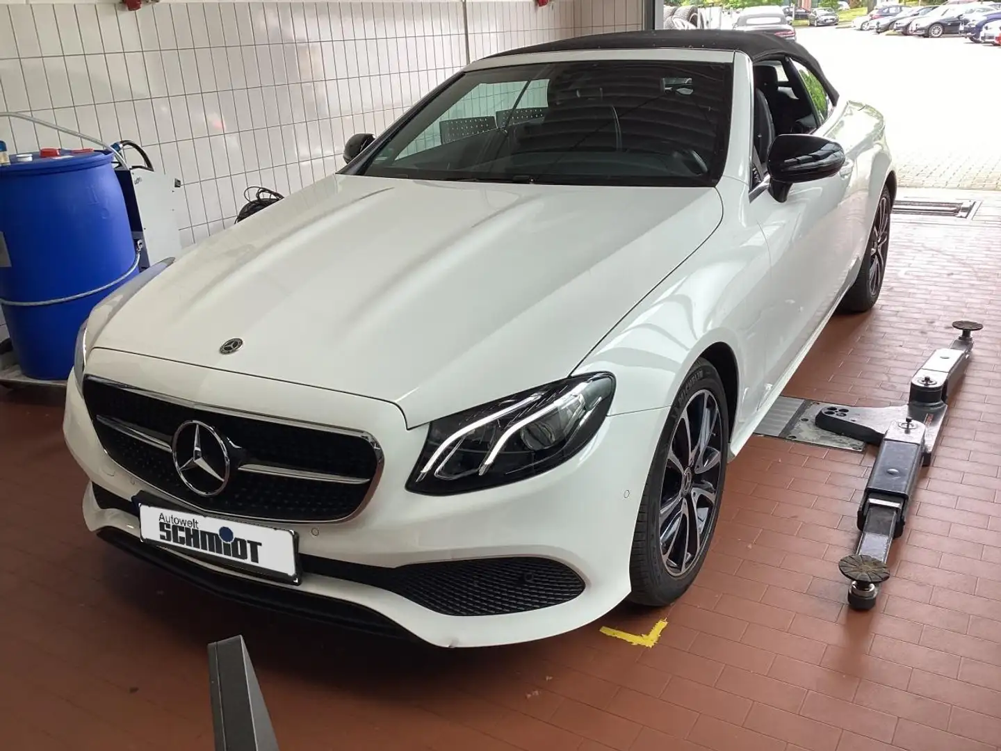 Mercedes-Benz E 200 Cabrio Avantgarde + GARANTIE Weiß - 1