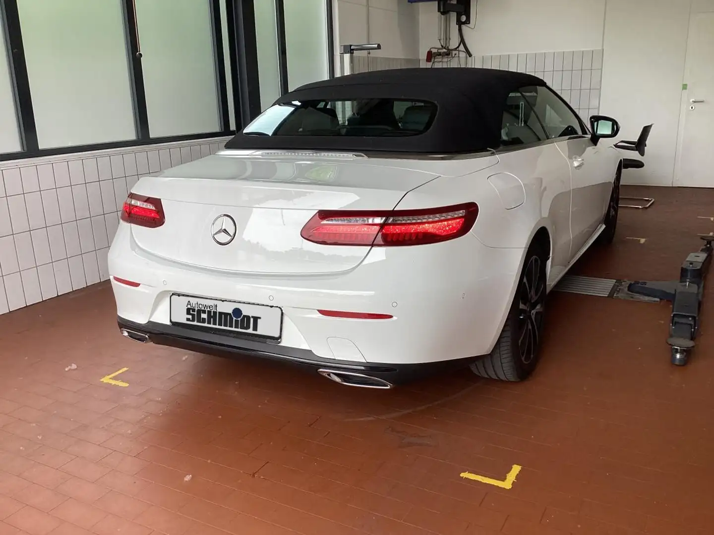 Mercedes-Benz E 200 Cabrio Avantgarde + GARANTIE Weiß - 2