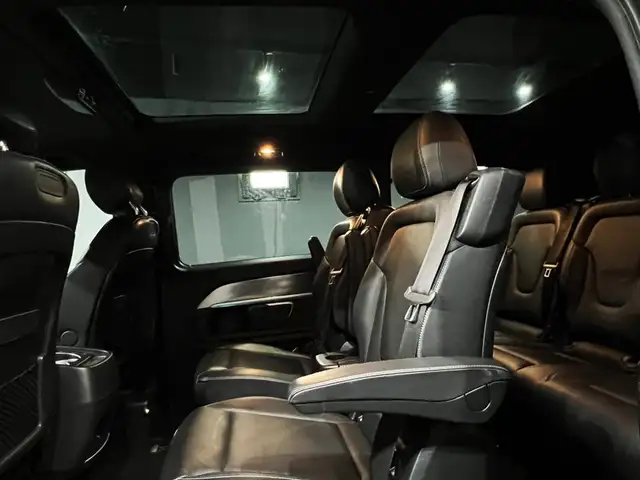 Mercedes-Benz 250 view 9