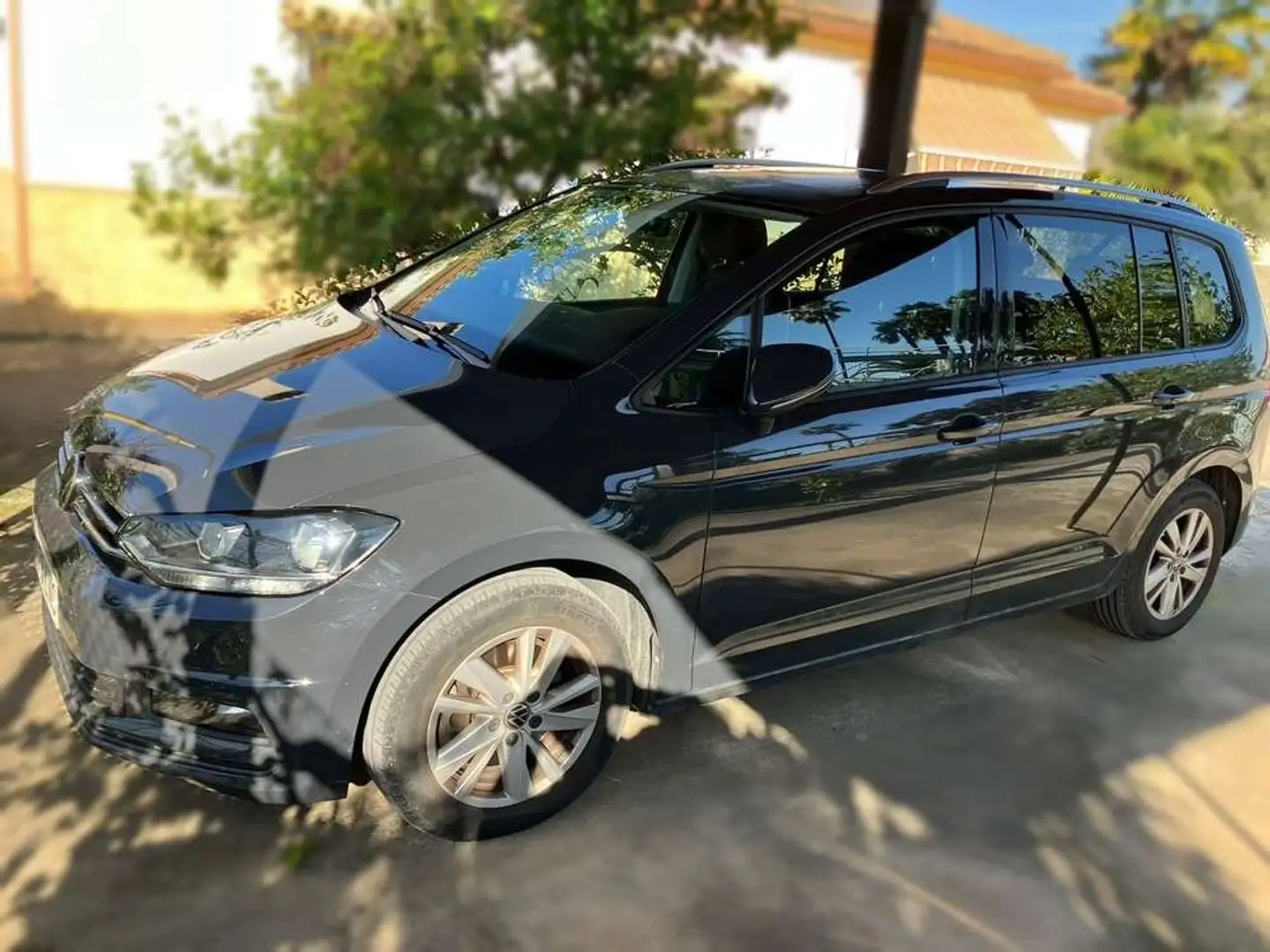 Volkswagen Touran Advance 2.0 TDI DSG Gris - 1