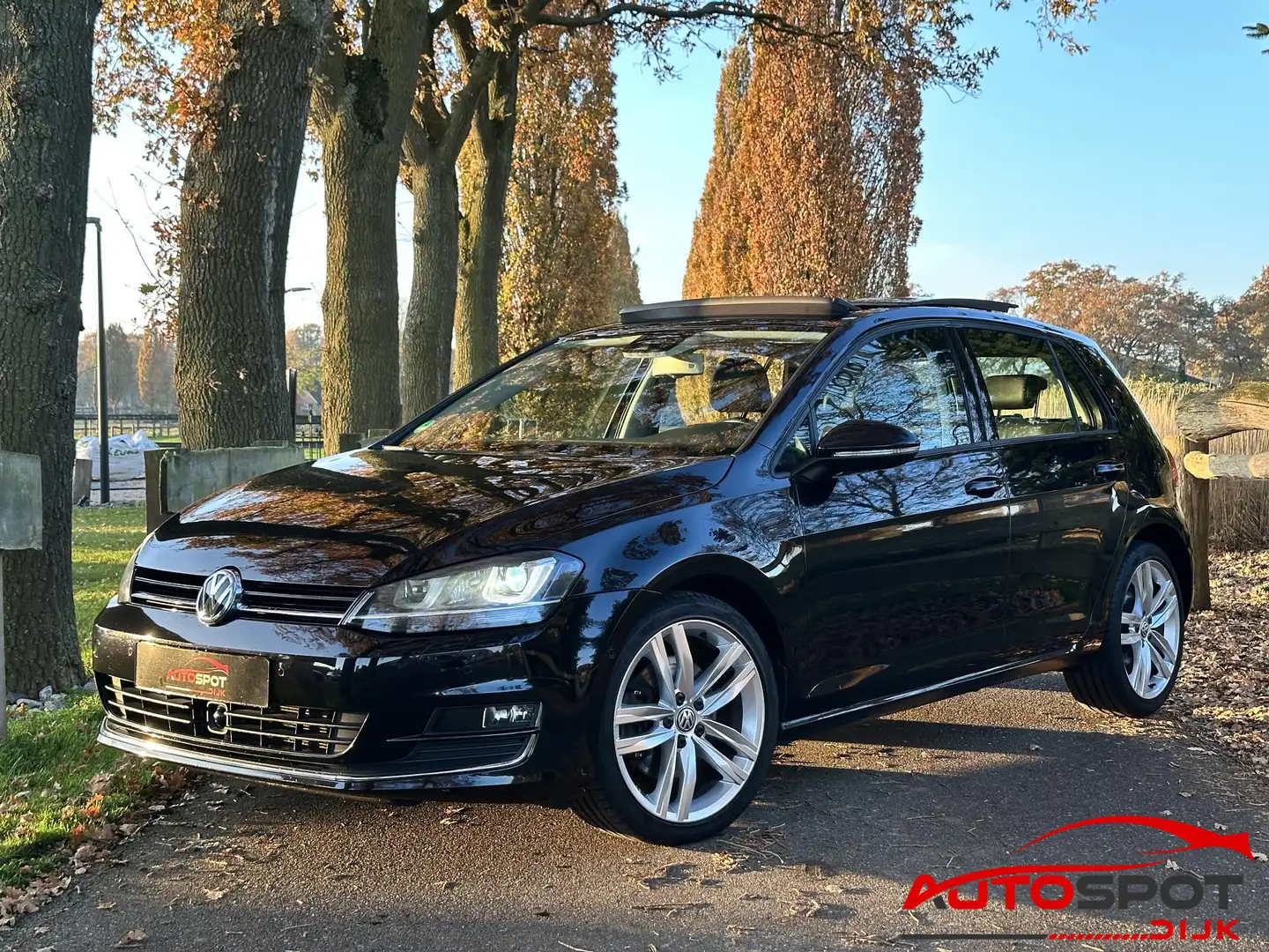Volkswagen Golf 1.4 TSI ACT Highline Noir - 1