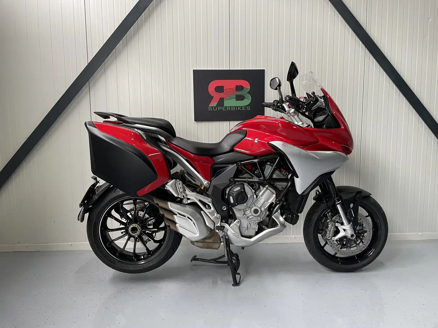 MV Agusta Turismo Veloce 800 Edition One - 1