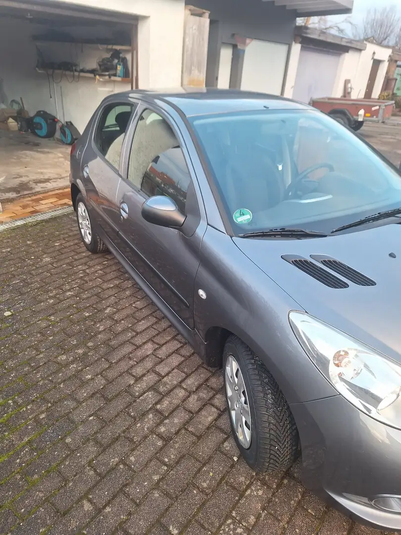 Peugeot 206 206+ 60 frisch TÜV - 2