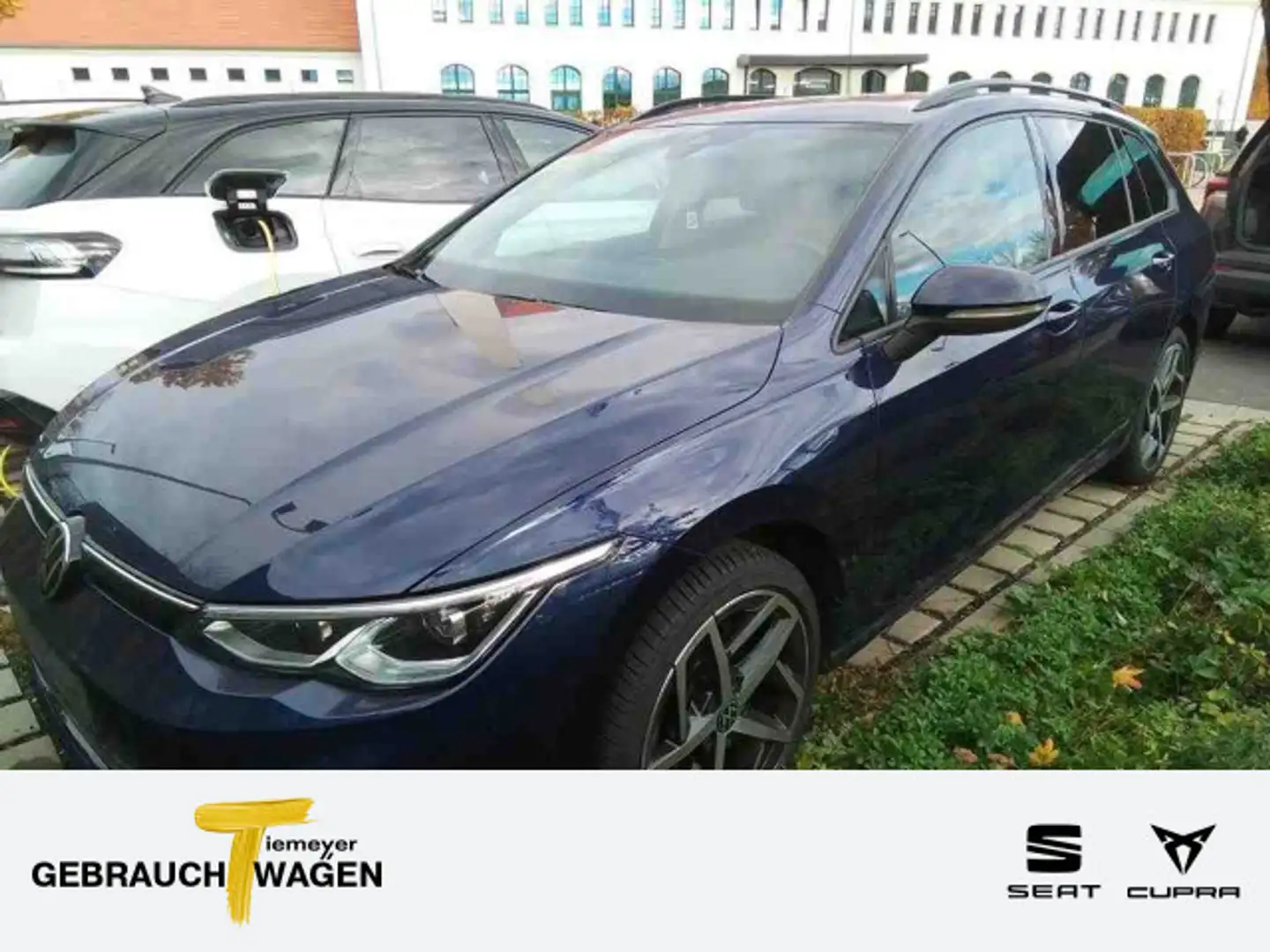 Volkswagen Golf Variant 2.0 TDI DSG LIFE PANO LM18 IQ.LIGHT Blau - 1
