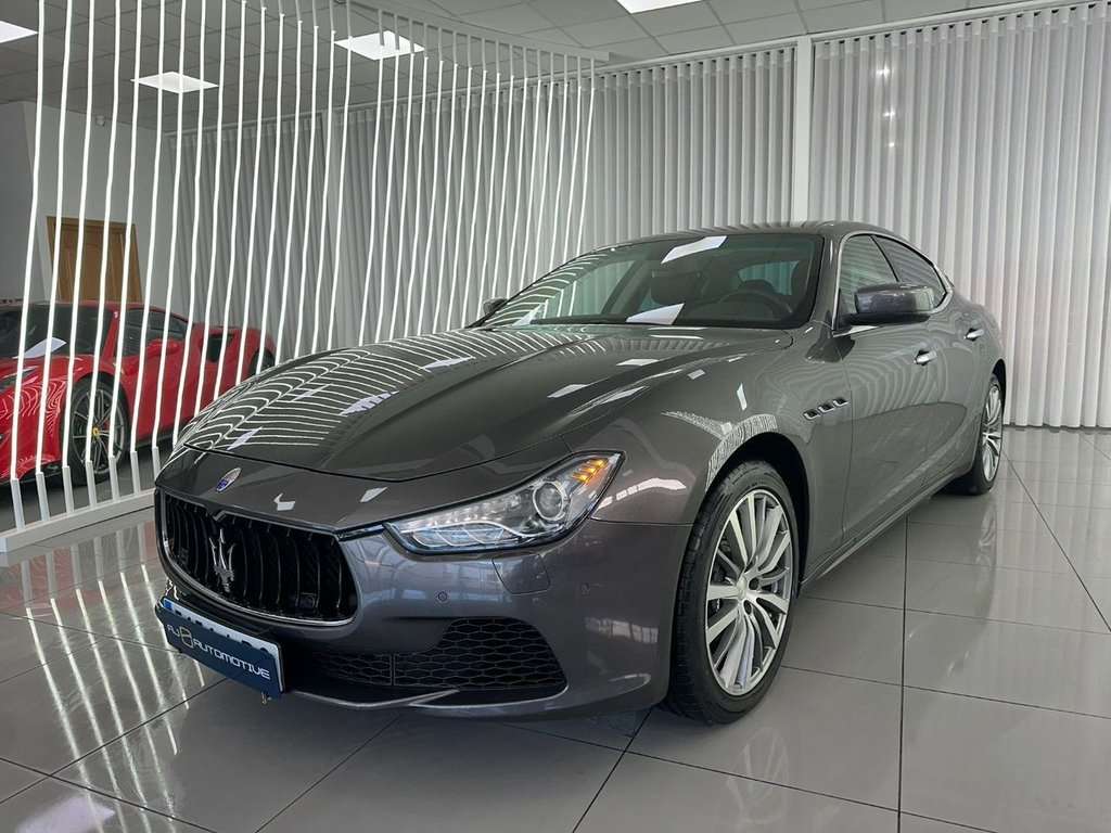 Maserati Ghibli 3.0 V6 BT 330cv RWD - foto 1