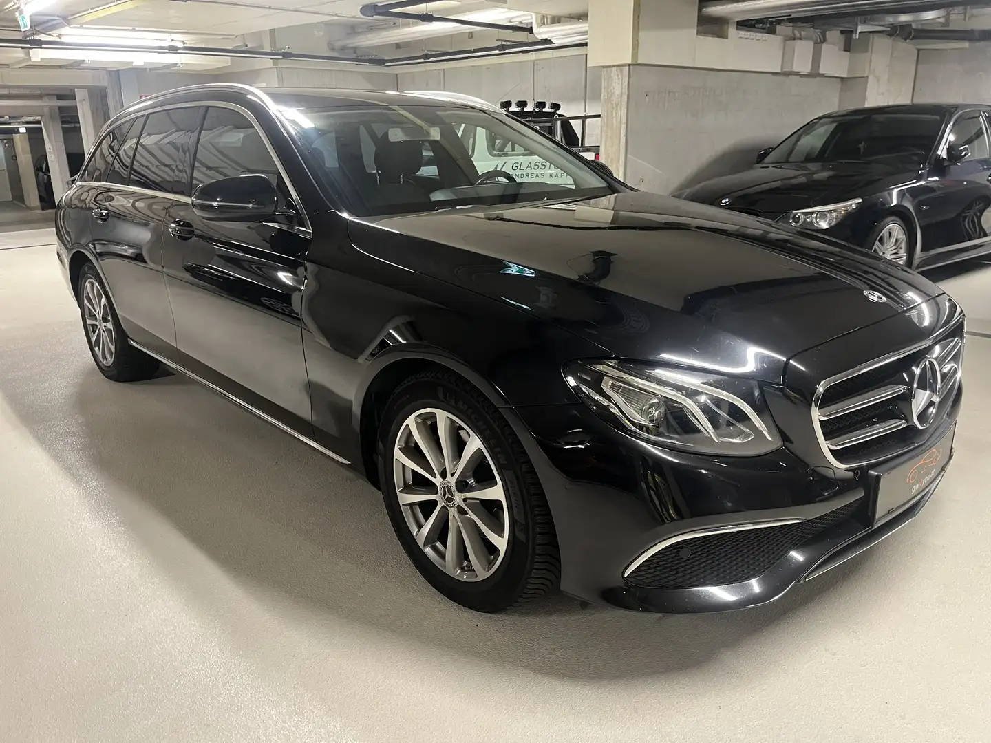 Mercedes-Benz E 200 Diesel Ed. Avantgarde Aut. Schwarz - 1